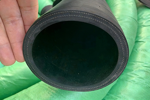 1765422080547682.jpg 大口径法兰胶管4.jpg